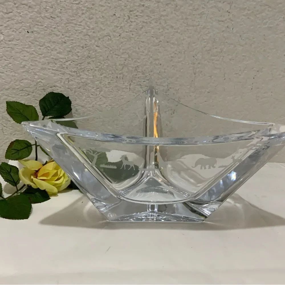 Vintage Mikasa triangular Vase Safari Animals Etched Around The top retired 8lb